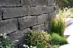 Schiefer allseits gespalten