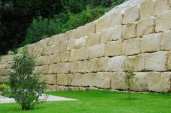 Mauersteine Jura-Kalkstein