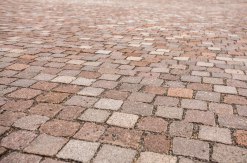 Granit Oberseite teils gestrahlt, teils gespalten