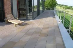 Grauwacke Oberseite gestrahlt