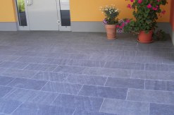 Quarzschiefer Oberseite geflammt