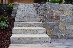 Muschelkalk Oberfläche gesägt